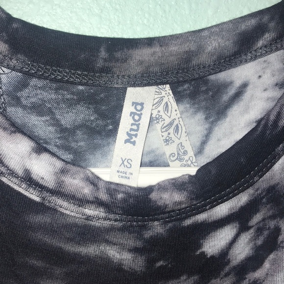 Crop Top - Picture 2 of 3